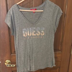 GUESS Gray and Gold Graphic Cap Sleeve Tee